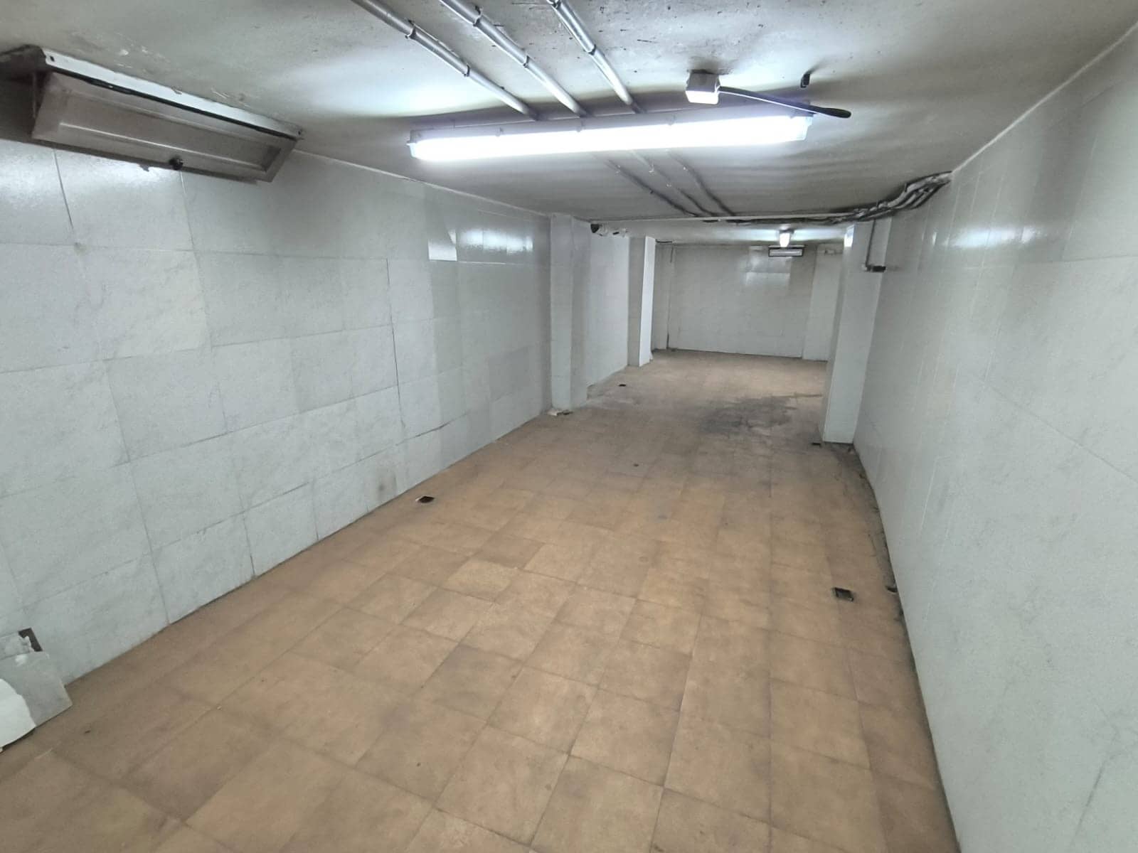6 bedroom Commercial for sale in Yecla - € 170,000 (Ref: 9956031)