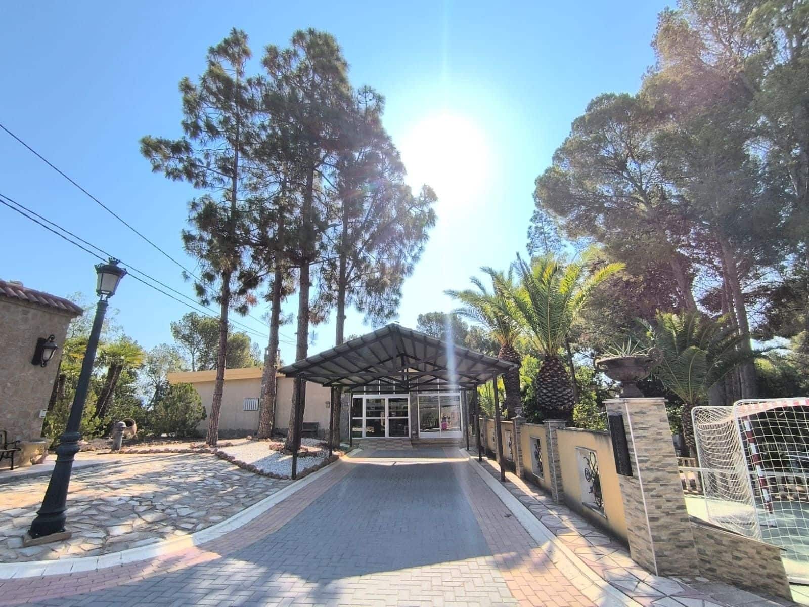Chalet de 10 habitaciones en Monóvar / Monóver en venta con piscina garaje - 624.995 € (Ref: 9961514)