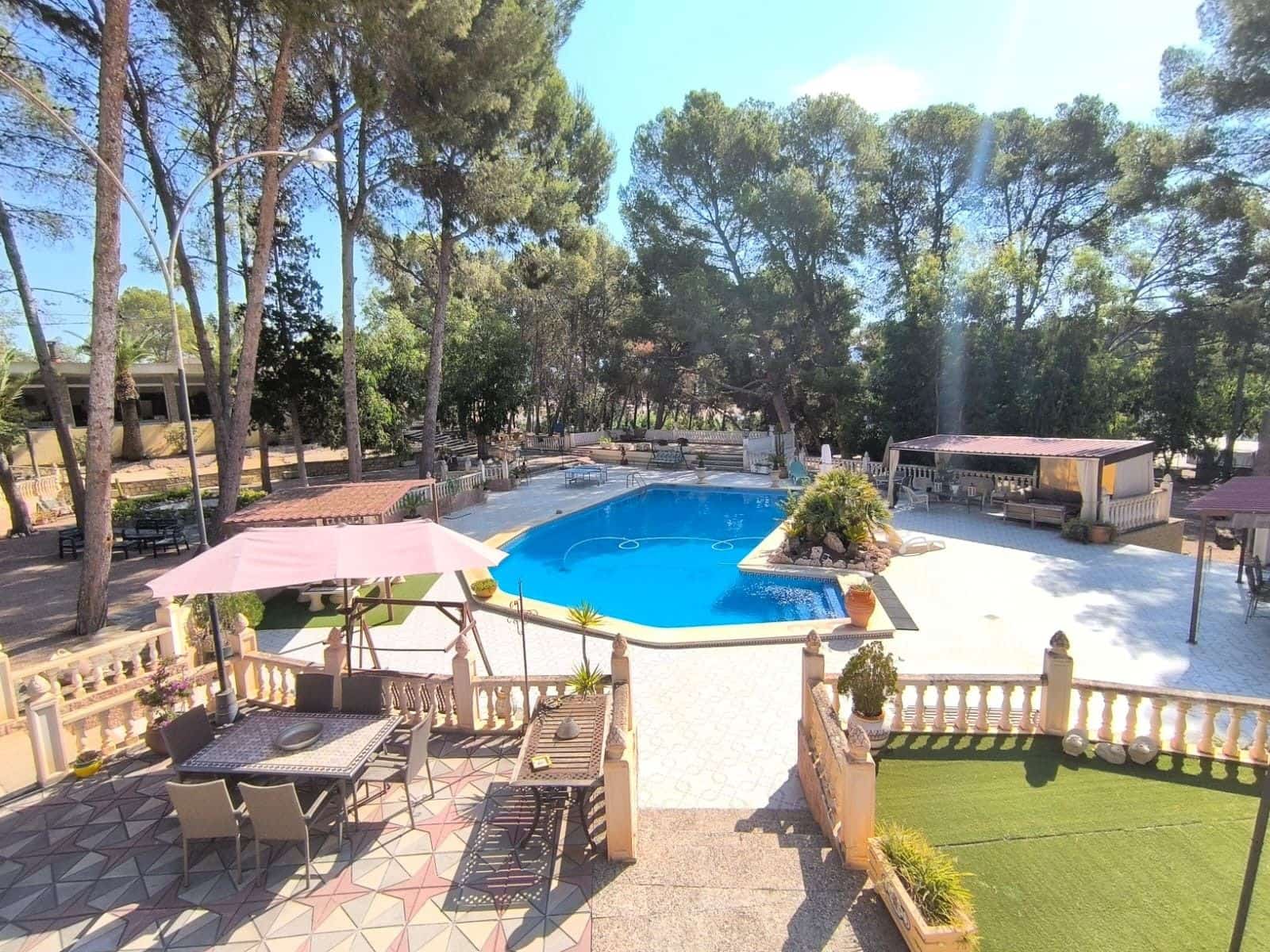 Chalet de 10 habitaciones en Monóvar / Monóver en venta con piscina garaje - 624.995 € (Ref: 9961514)