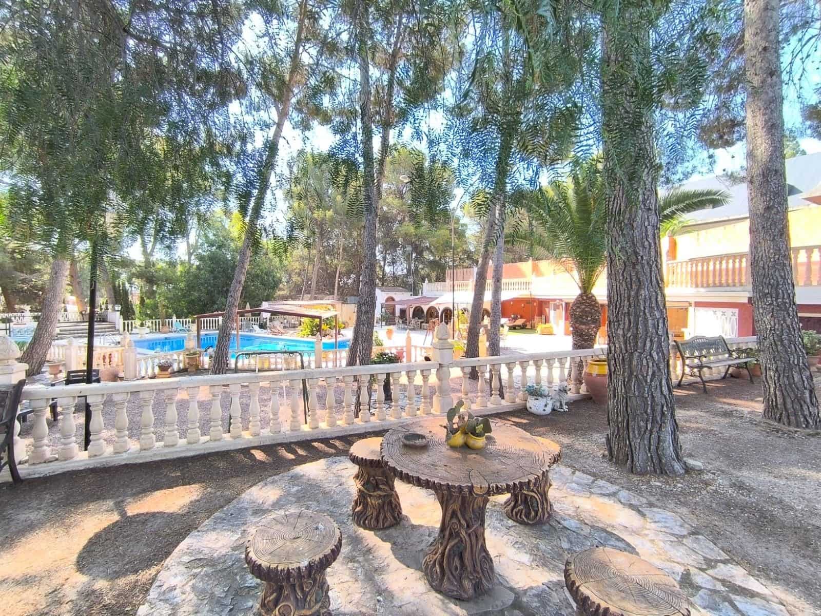 Chalet de 10 habitaciones en Monóvar / Monóver en venta con piscina garaje - 624.995 € (Ref: 9961514)