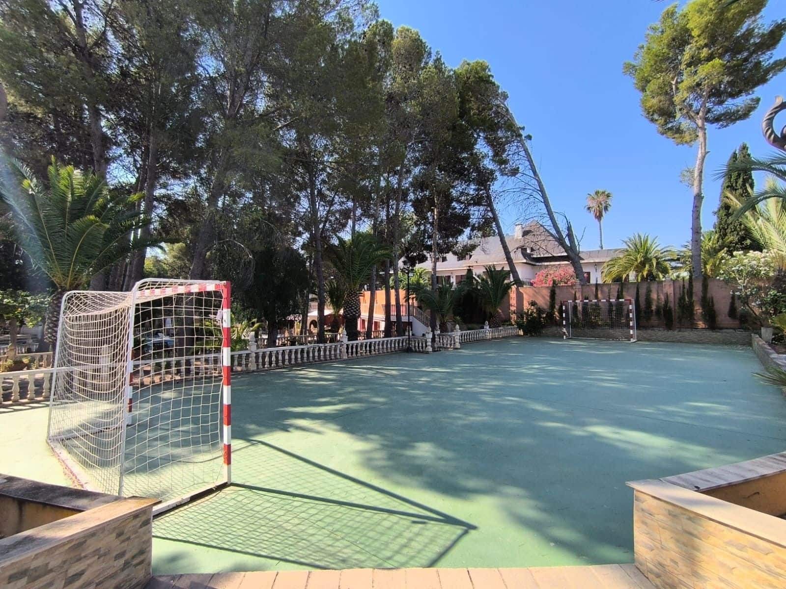 Chalet de 10 habitaciones en Monóvar / Monóver en venta con piscina garaje - 624.995 € (Ref: 9961514)