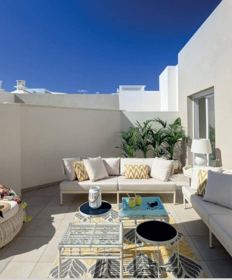 3 soverom Leilighet til salgs i Nueva Andalucia med svømmebasseng - € 450 000 (Ref: 9975916)