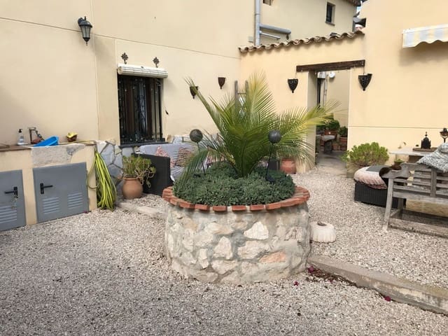 5 soverom Finca/Herregård til salgs i Monóvar / Monóver med svømmebasseng garasje - € 325 000 (Ref: 9984299)