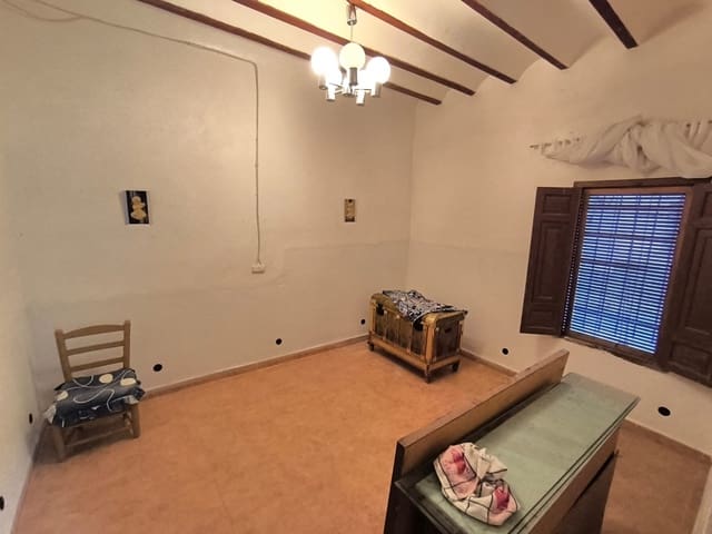7 slaapkamer Huis te koop in Raspay, Yecla - € 88.000 (Ref: 9984300)