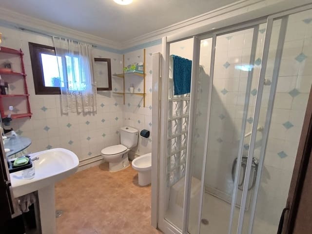 7 slaapkamer Huis te koop in Raspay, Yecla - € 88.000 (Ref: 9984300)