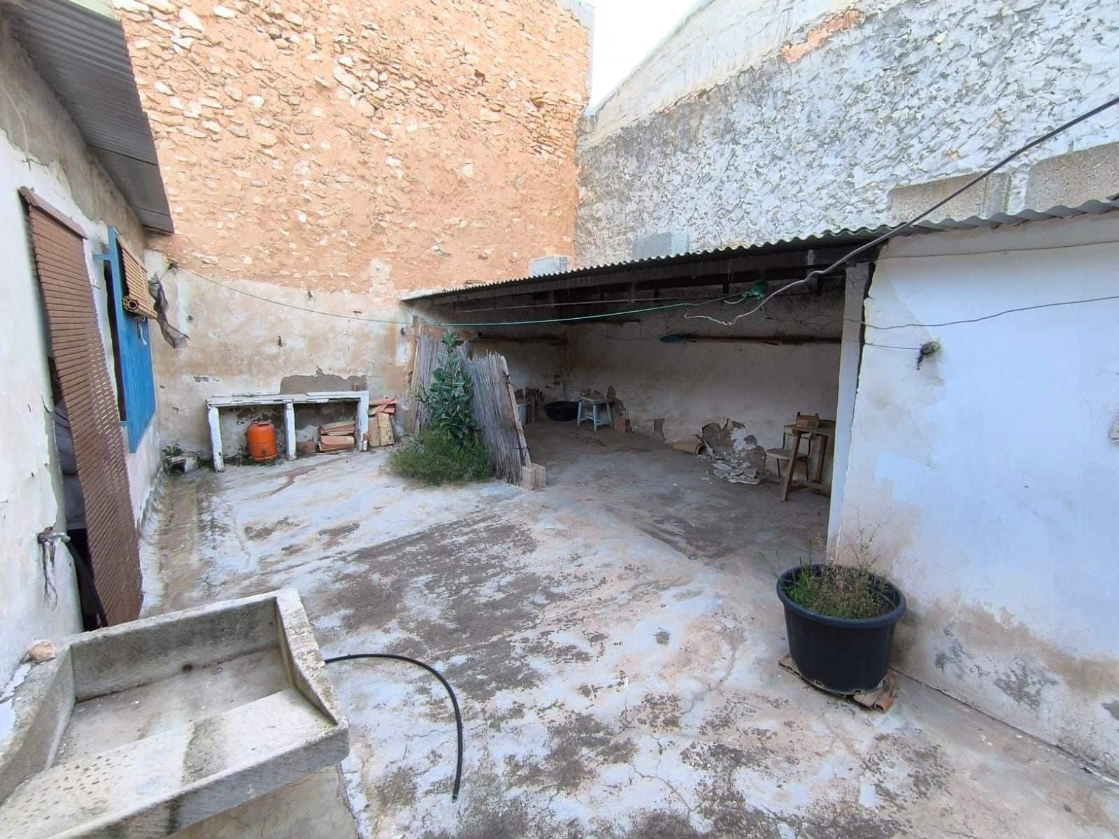 7 bedroom Townhouse for sale in Raspay - € 88,000 (Ref: 9984300)