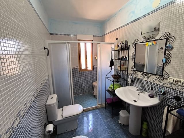 5 soveværelse Villa til salg i Jumilla med swimmingpool garage - € 300.000 (Ref: 9984301)