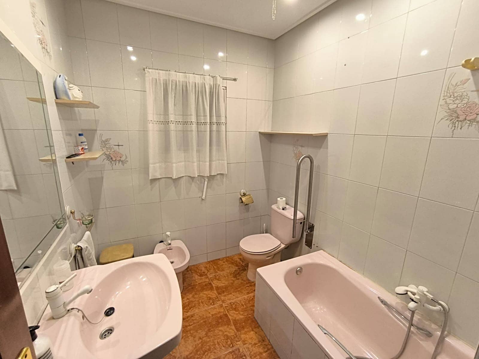6 Zimmer Villa zu verkaufen in Yecla mit Pool Garage - 279.000 € (Ref: 9984302)