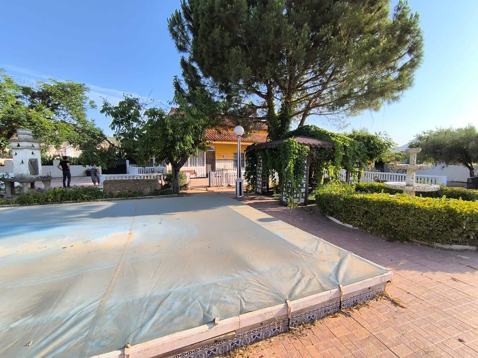 6 Zimmer Villa zu verkaufen in Yecla mit Pool Garage - 279.000 € (Ref: 9984302)