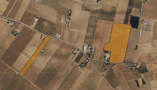 Terreno/Finca Rústica en Yecla en venta - 120.000 € (Ref: 9989959)