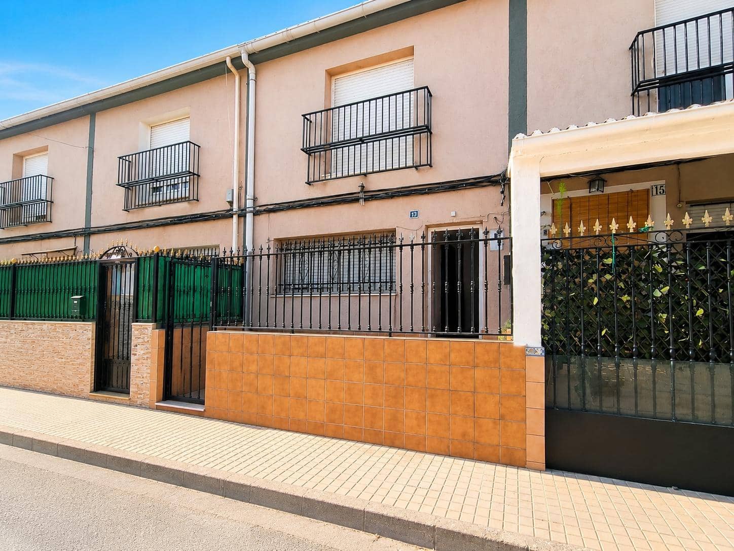 4 slaapkamer Huis te koop in Pinoso - € 136.000 (Ref: 9991806)