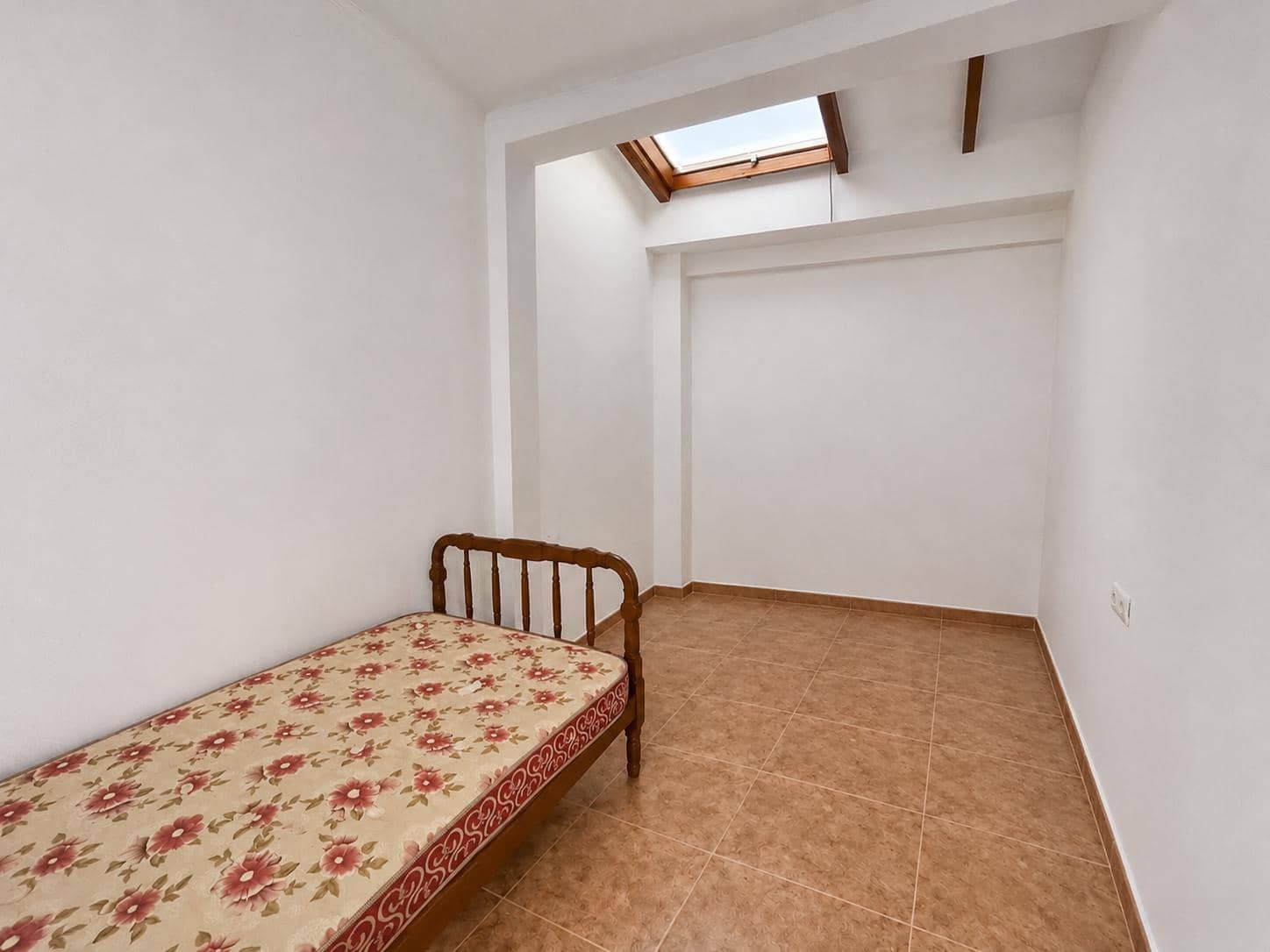 4 slaapkamer Huis te koop in Pinoso - € 136.000 (Ref: 9991806)