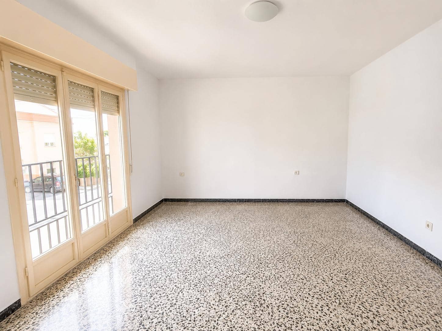 4 slaapkamer Huis te koop in Pinoso - € 136.000 (Ref: 9991806)