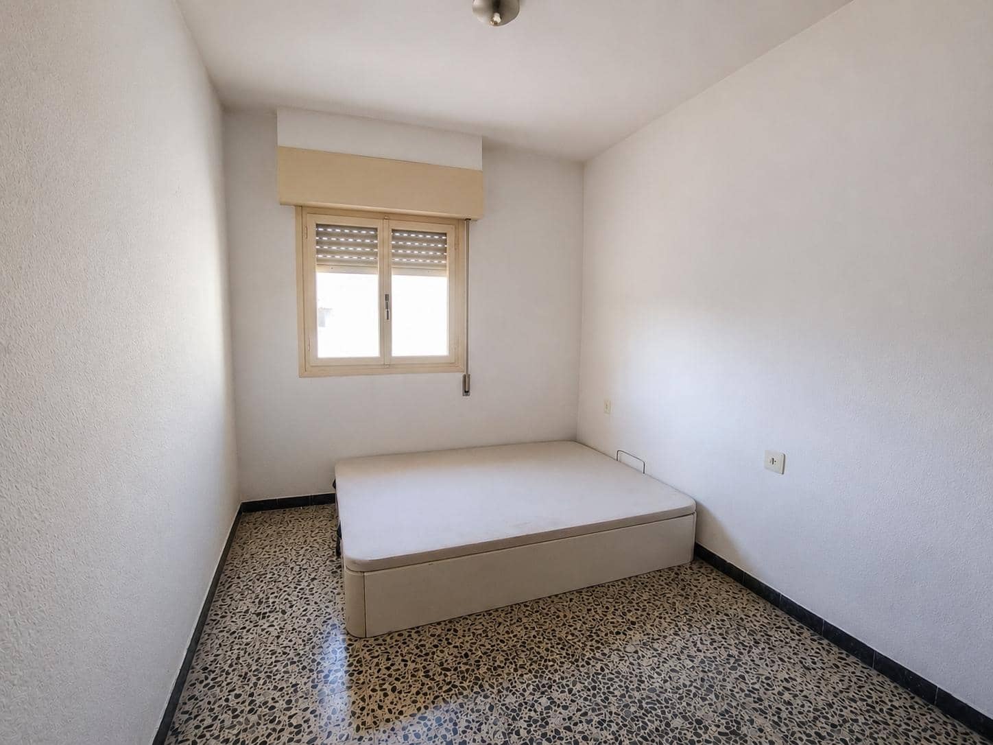 4 slaapkamer Huis te koop in Pinoso - € 136.000 (Ref: 9991806)