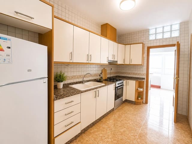 4 soverom Hus til salgs i Pinoso - € 136 000 (Ref: 9991806)