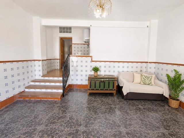 4 soverom Hus til salgs i Pinoso - € 136 000 (Ref: 9991806)