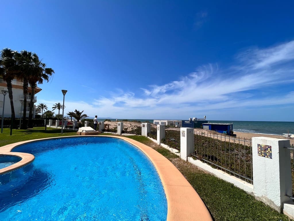 2 soveværelse Penthouse til salg i Denia med swimmingpool garage - € 500.000 (Ref: 7726636)