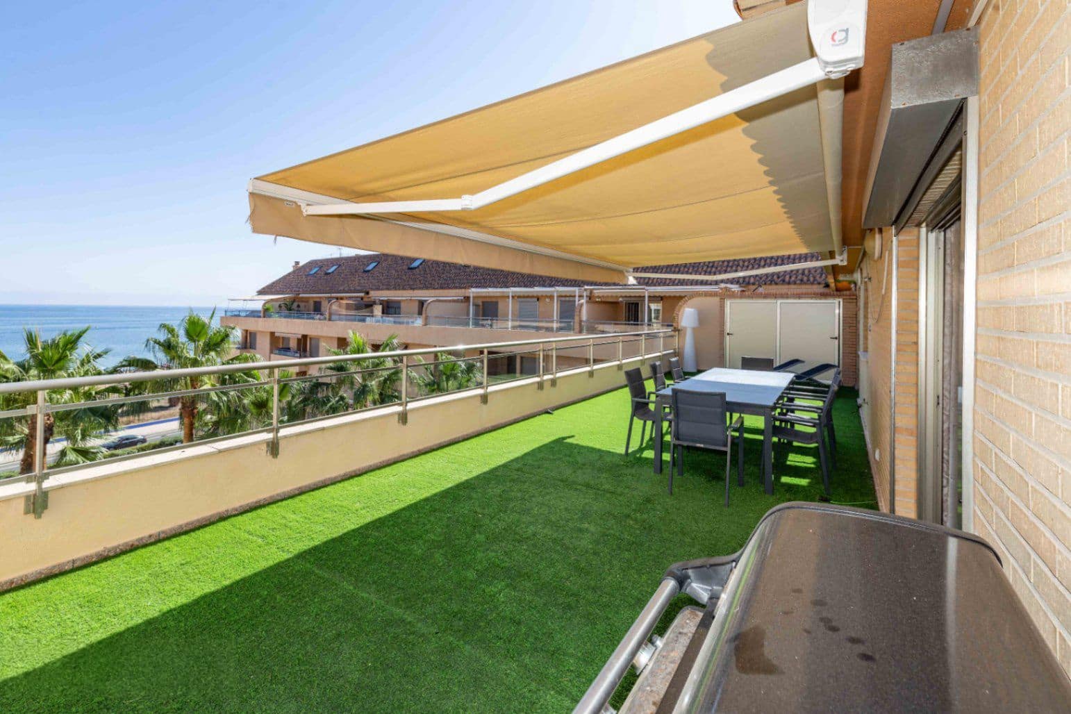 4 sypialnia Penthouse na sprzedaż w Denia z basenem garażem - 800 000 € (Ref: 7776468)