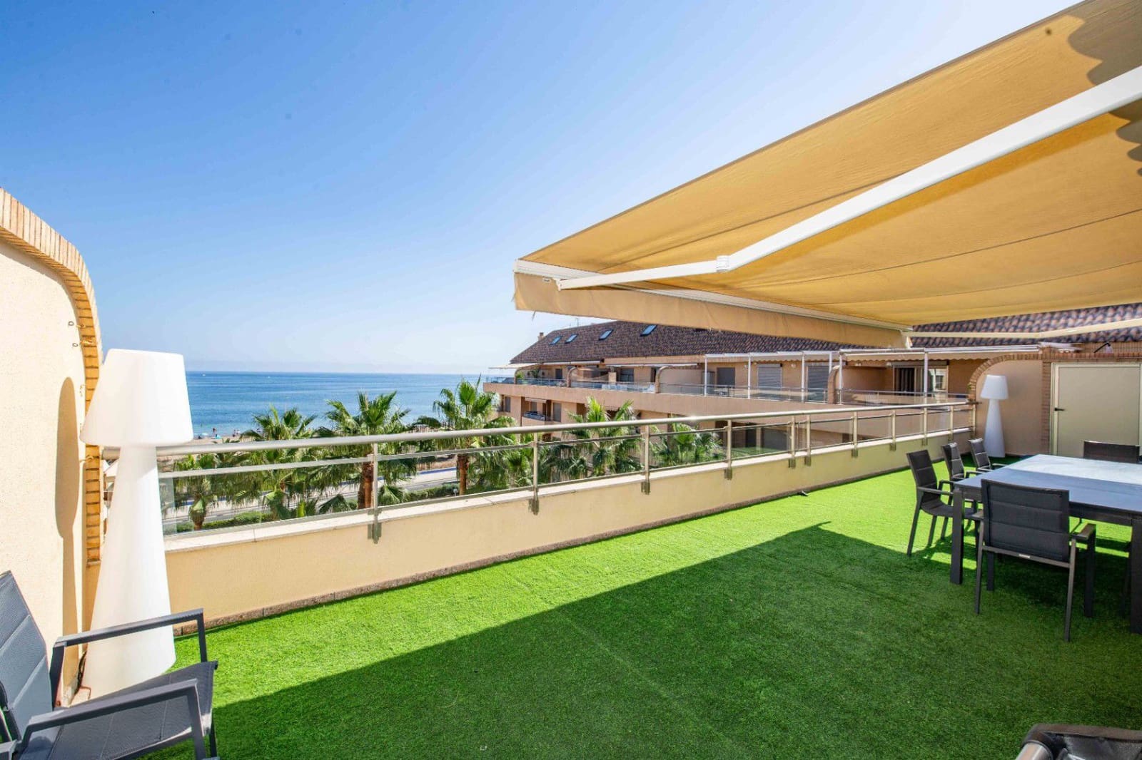 4 sypialnia Penthouse na sprzedaż w Denia z basenem garażem - 800 000 € (Ref: 7776468)