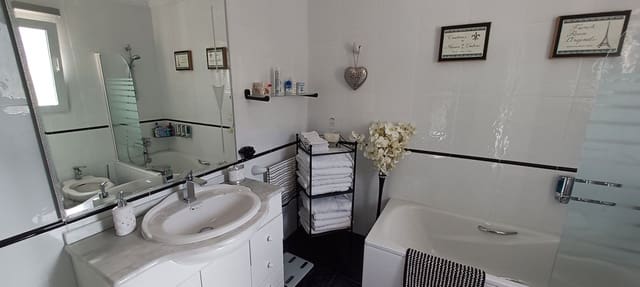 3 Zimmer Villa zu verkaufen in El Montgó, Dénia mit Pool Garage - 595.000 € (Ref: 8574336)