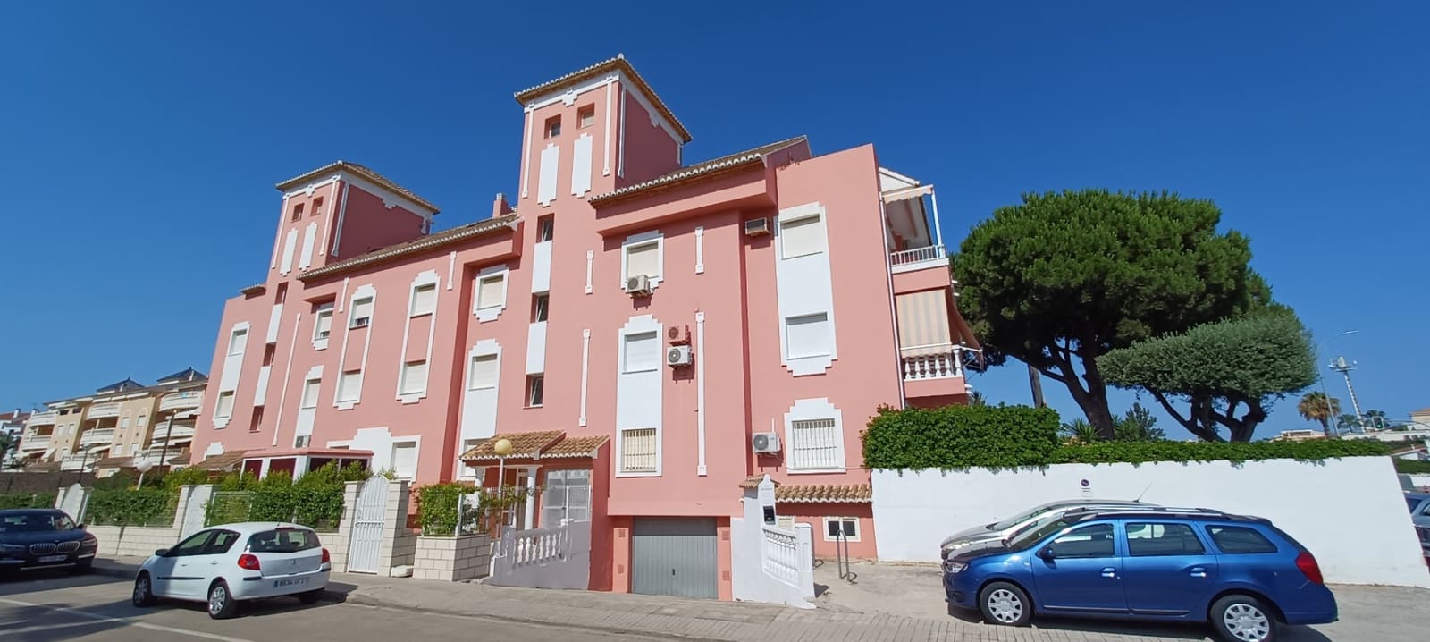 Lejlighed til salg i Denia med swimmingpool garage - € 165.000 (Ref: 9100233)