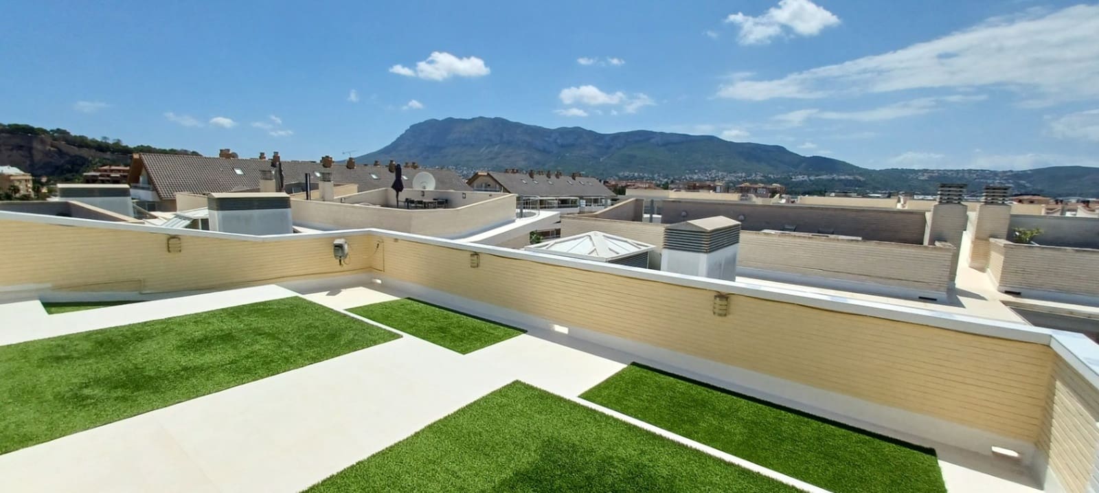 3 quarto Penthouse para venda em Denia com piscina garagem - 360 000 € (Ref: 9187422)