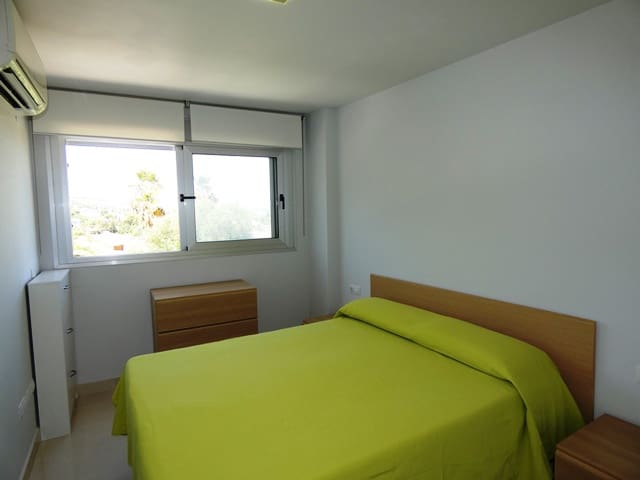 4 soverom Rekkehus til salgs i Denia med svømmebasseng garasje - € 575 000 (Ref: 9221352)