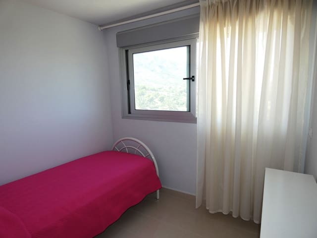 4 soverom Rekkehus til salgs i Denia med svømmebasseng garasje - € 575 000 (Ref: 9221352)