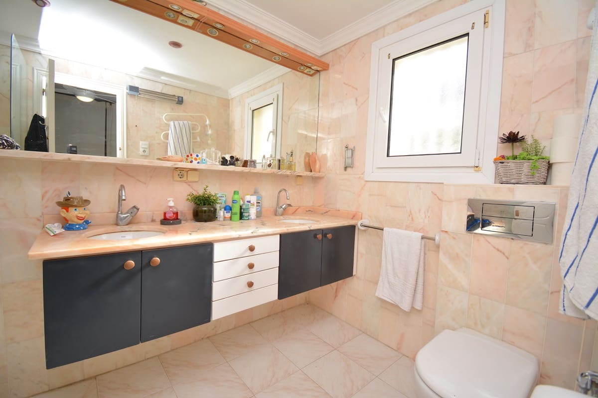 4 soverom Villa til salgs i Denia med svømmebasseng garasje - € 560 000 (Ref: 9354095)