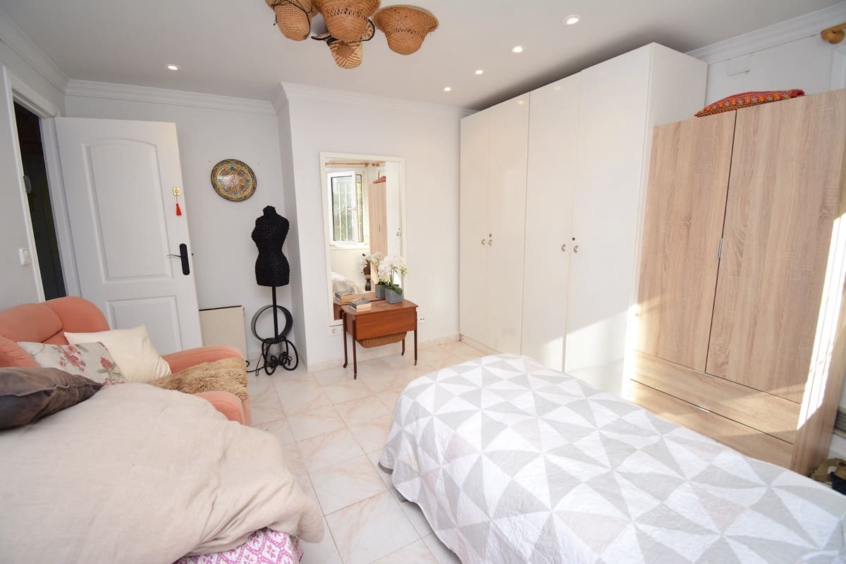 4 soverom Villa til salgs i Denia med svømmebasseng garasje - € 560 000 (Ref: 9354095)