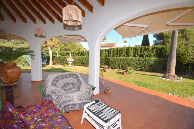4 bedroom Villa for sale in El Montgó, Dénia with pool garage - € 560,000 (Ref: 9354095)
