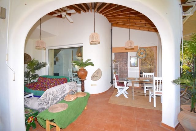 4 bedroom Villa for sale in El Montgó, Dénia with pool garage - € 560,000 (Ref: 9354095)