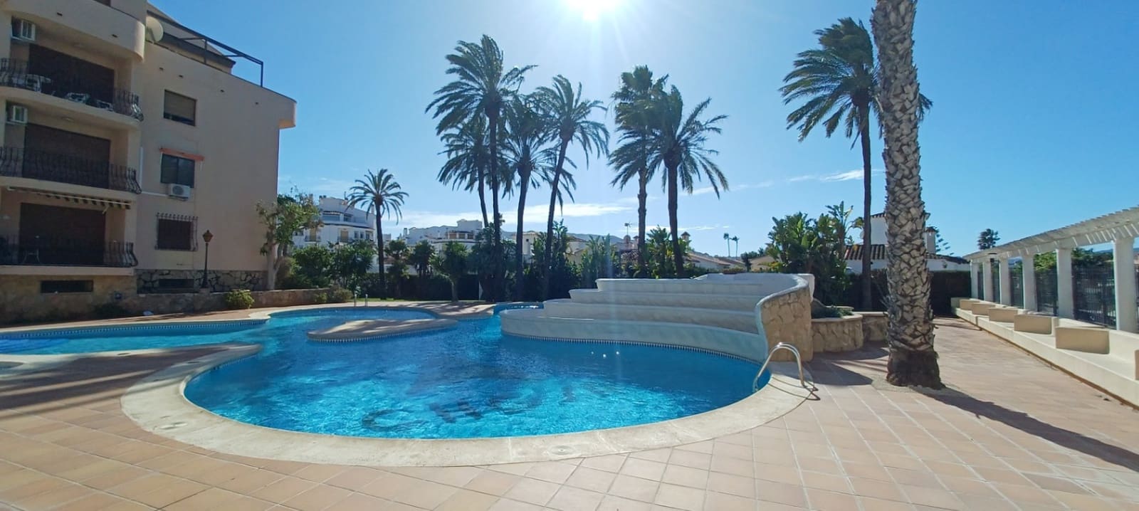 Apartment for sale in Denia with pool garage - € 124,000 (Ref: 9688548)