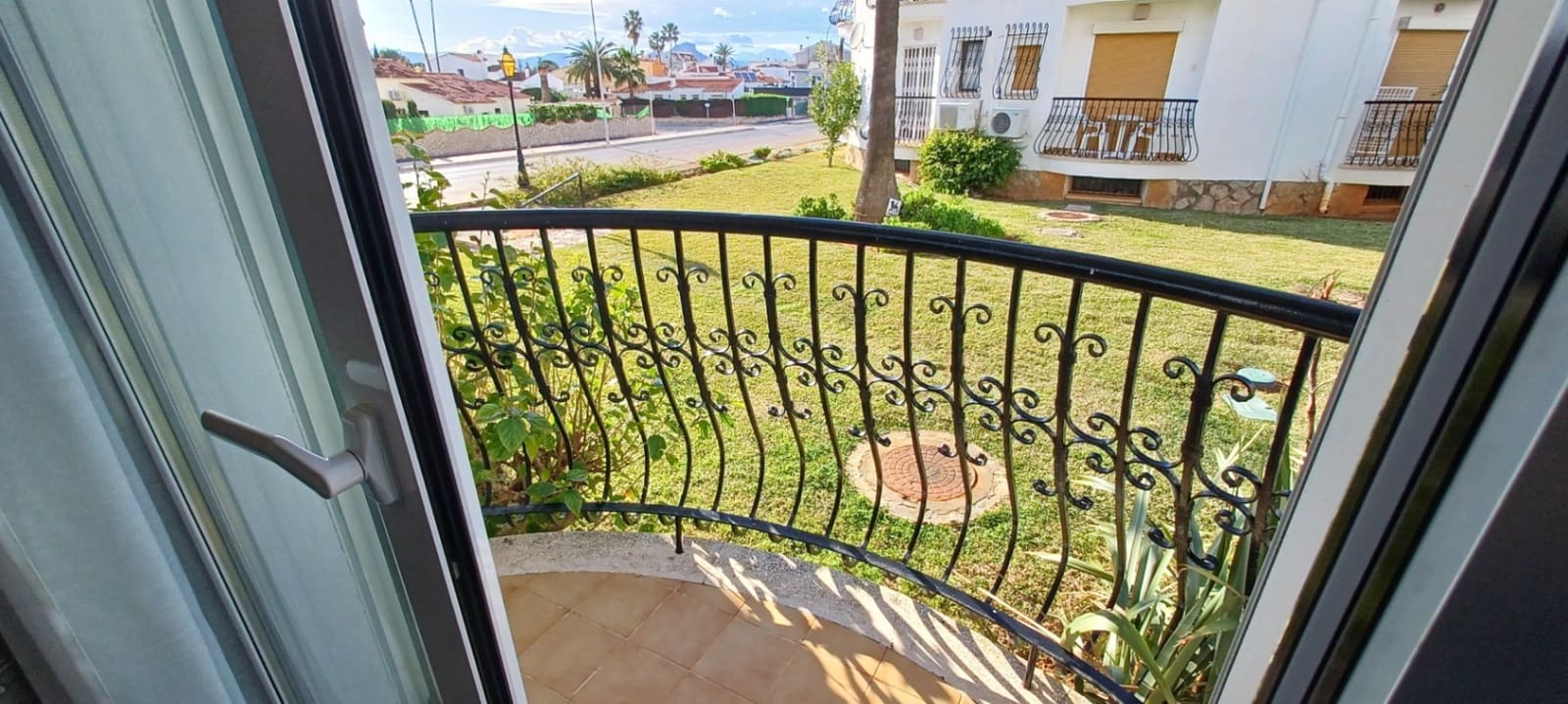 Apartment for sale in Denia with pool garage - € 124,000 (Ref: 9688548)