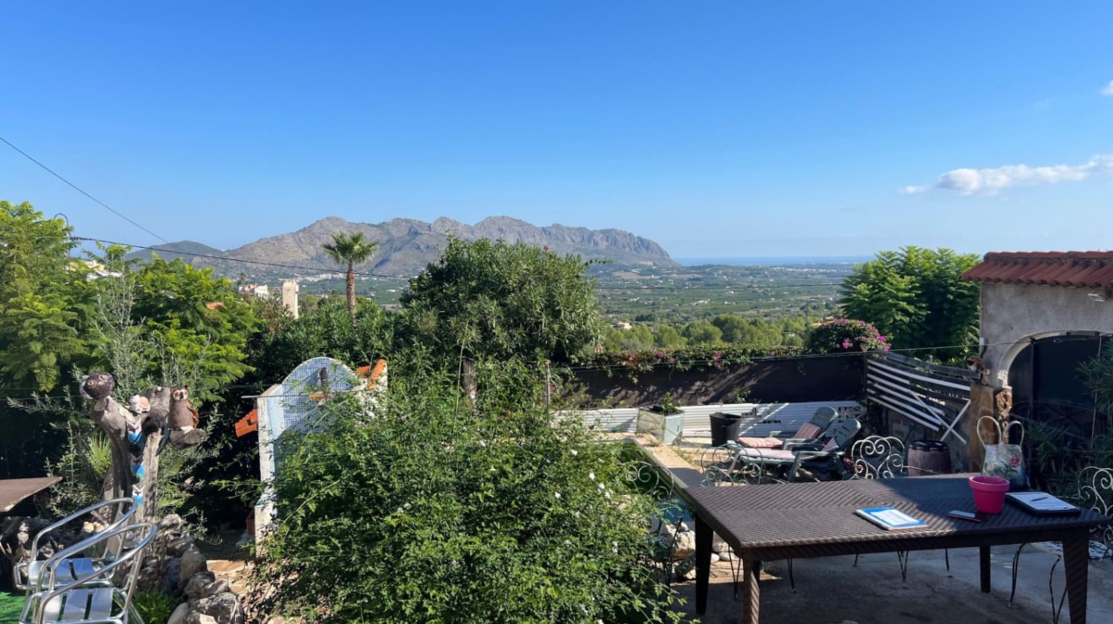 2 soveværelse Villa til salg i Orba med swimmingpool garage - € 280.000 (Ref: 9810358)