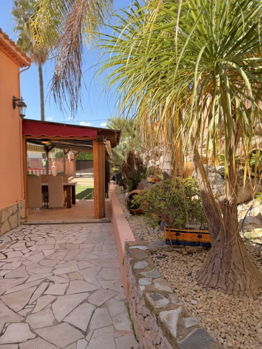 5 bedroom Villa for sale in Sanet i Negrals with garage - € 595,000 (Ref: 9813554)