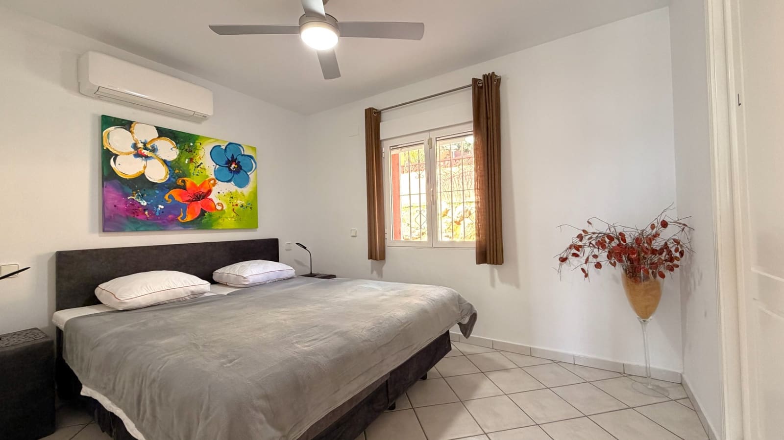 5 bedroom Villa for sale in Sanet i Negrals with garage - € 595,000 (Ref: 9813554)