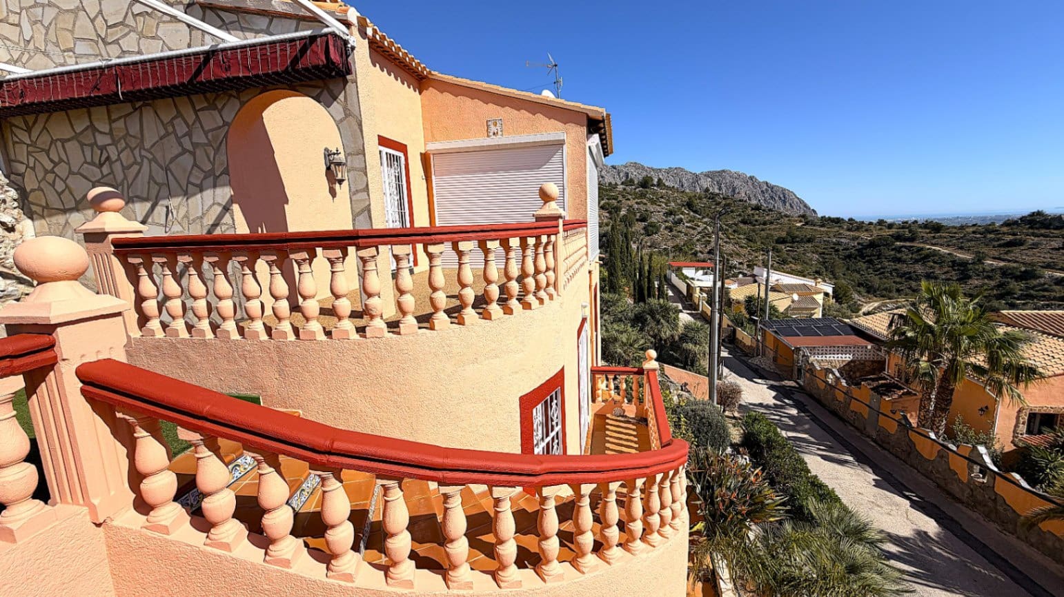 5 bedroom Villa for sale in Sanet i Negrals with garage - € 595,000 (Ref: 9813554)