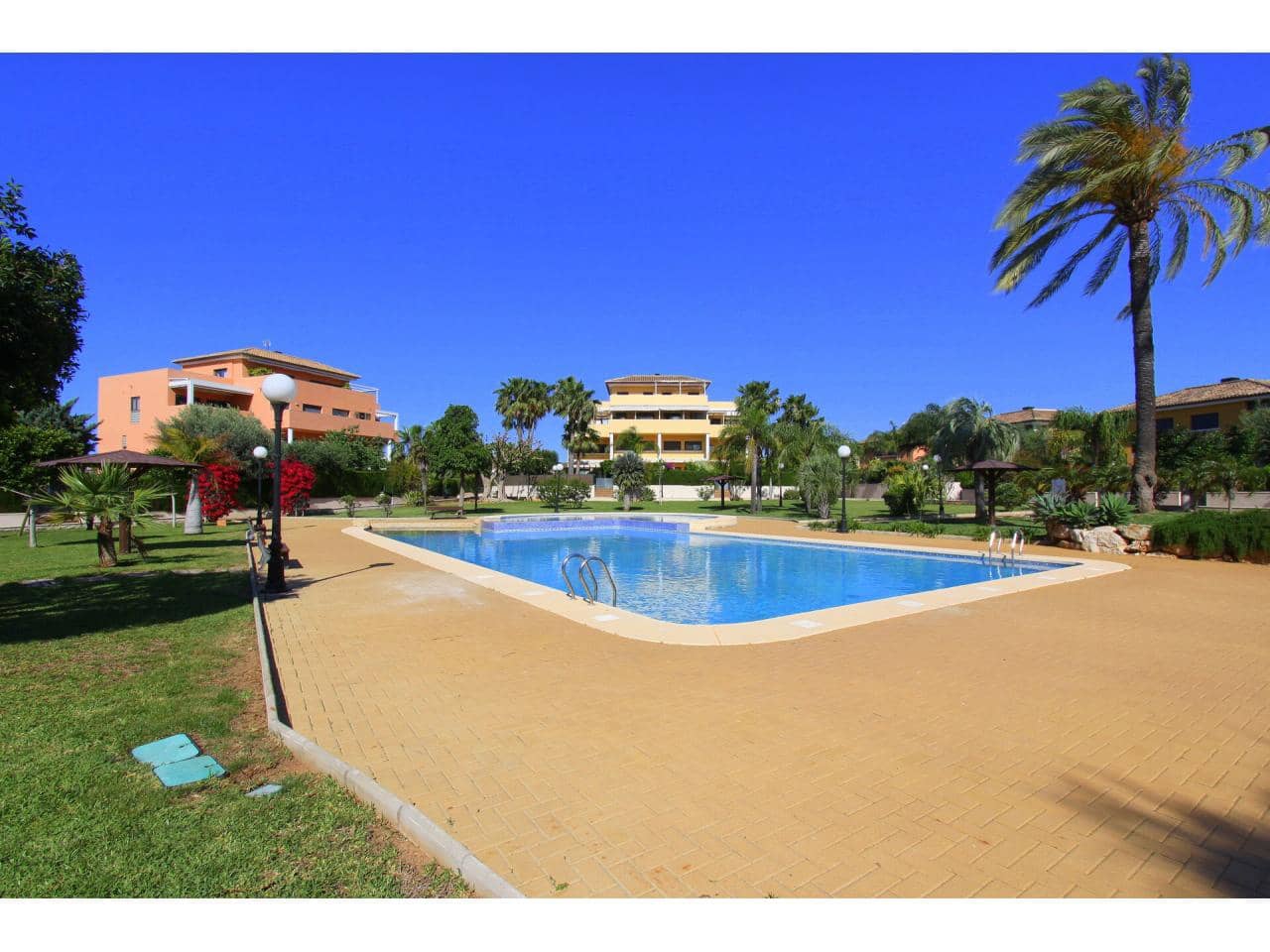 4 slaapkamer Appartement te koop in Denia met zwembad garage - € 605.000 (Ref: 9839815)