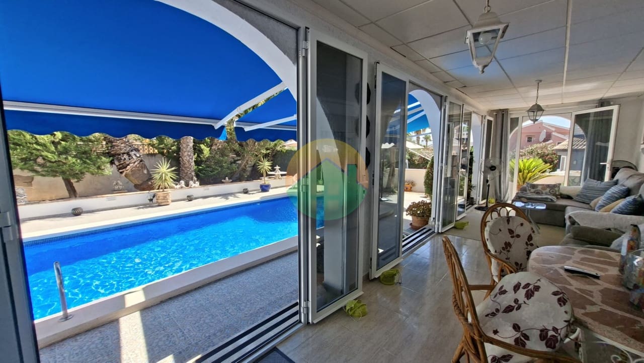 3 bedroom Villa for sale in Camposol with pool garage - € 299,995 (Ref: 10000529)