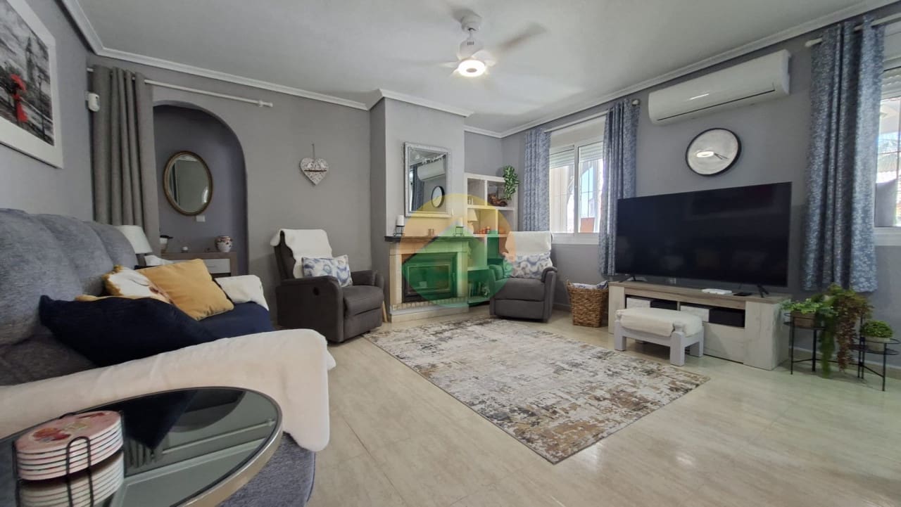 3 bedroom Villa for sale in Camposol with pool garage - € 299,995 (Ref: 10000529)