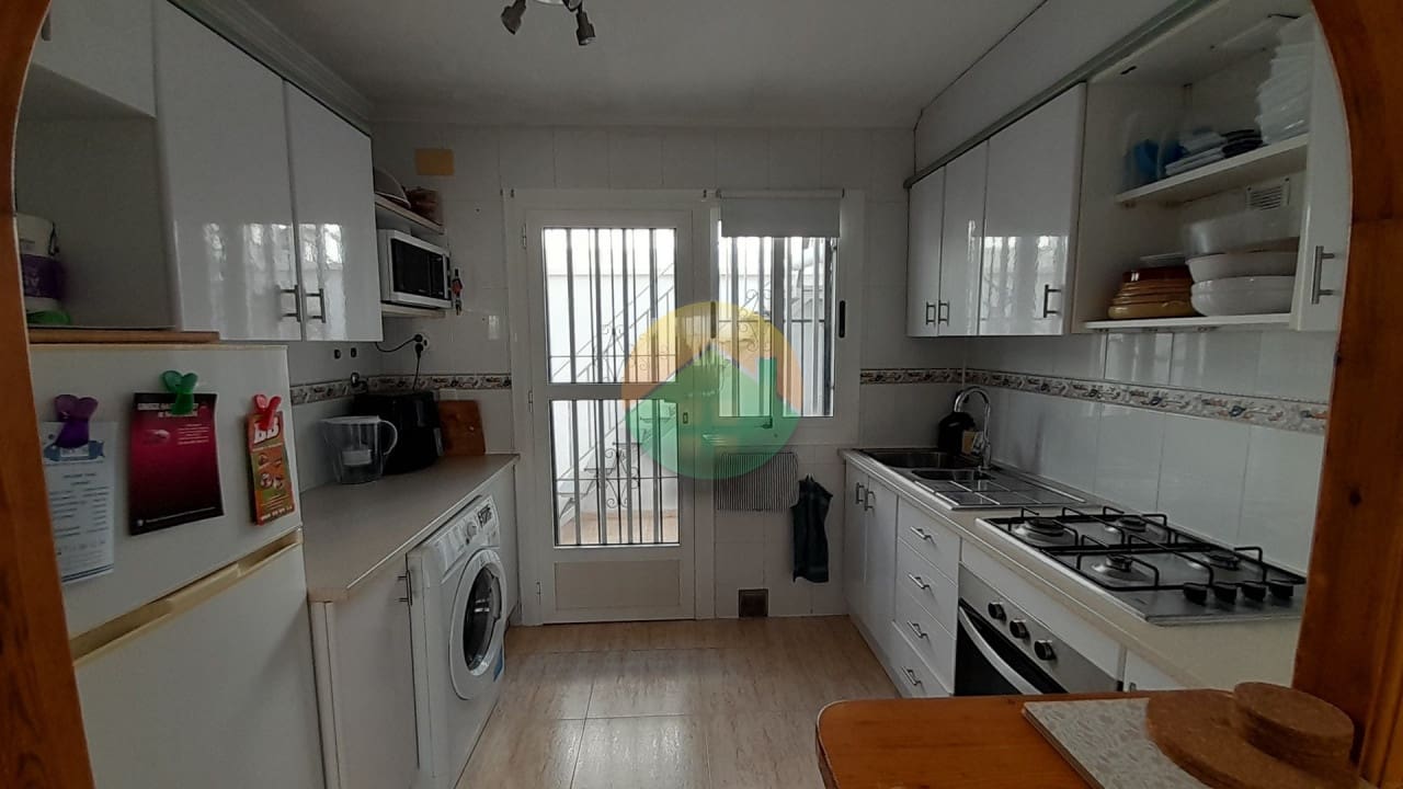 2 slaapkamer Rijtjeshuis te koop in Camposol met zwembad - € 119.995 (Ref: 10021319)