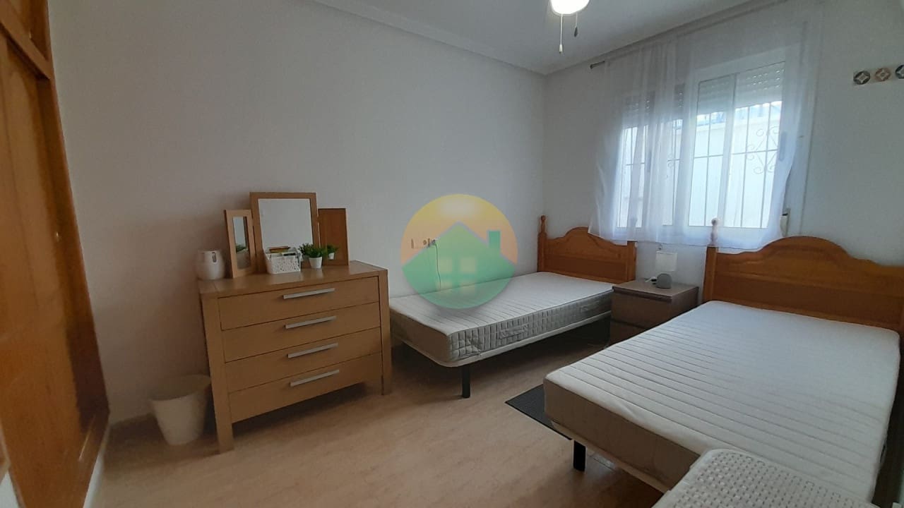 2 slaapkamer Rijtjeshuis te koop in Camposol met zwembad - € 119.995 (Ref: 10021319)