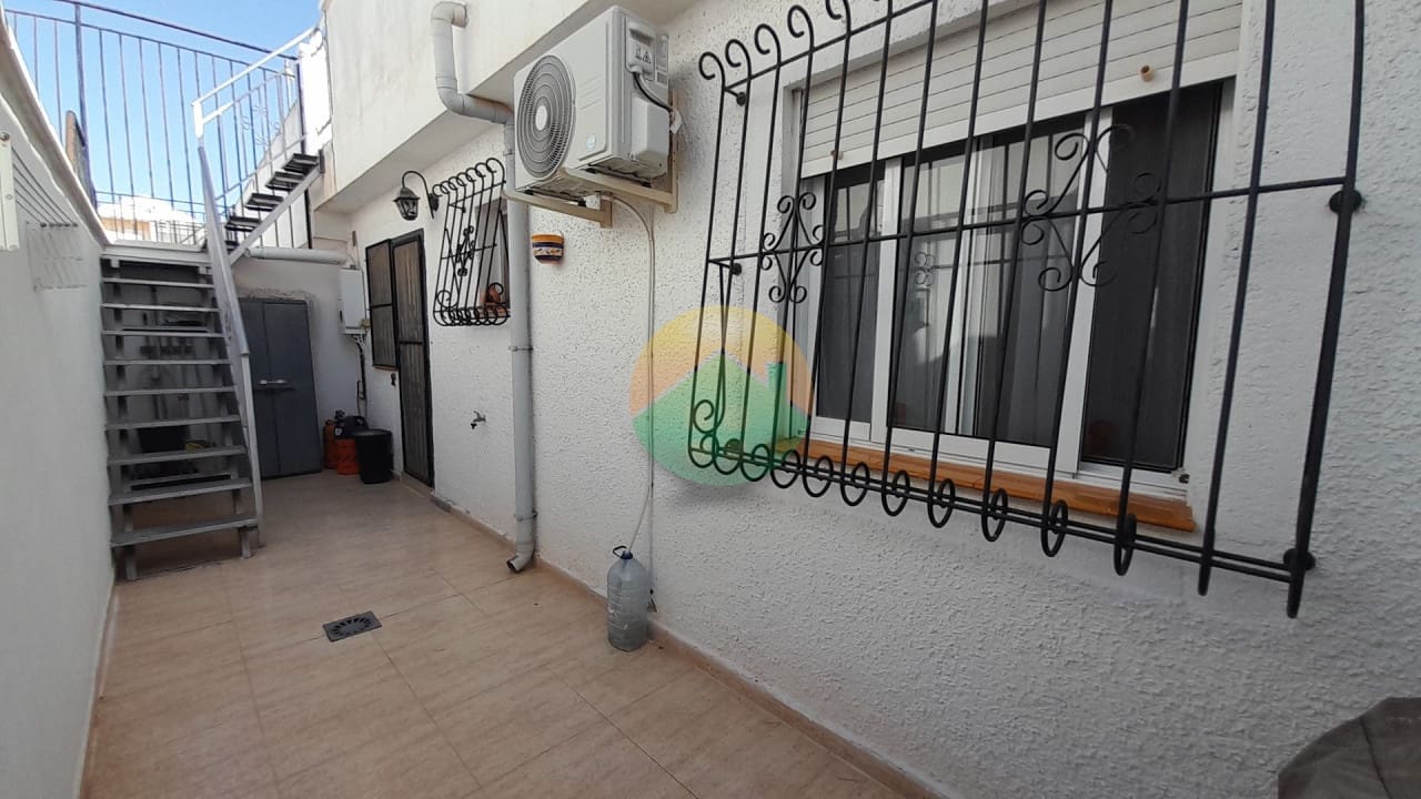 2 slaapkamer Rijtjeshuis te koop in Camposol met zwembad - € 119.995 (Ref: 10021319)