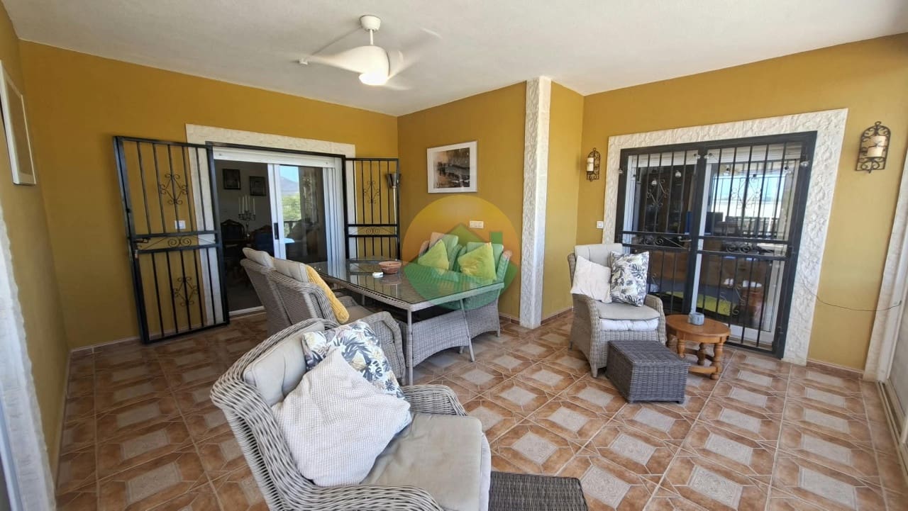4 sovrum Villa till salu i Leiva med pool garage - 559 000 € (Ref: 10051971)