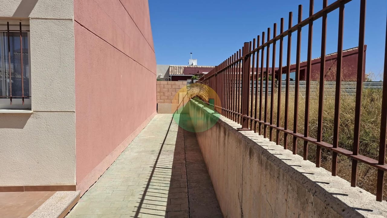 2 quarto Moradia Geminada para venda em Camposol com piscina garagem - 149 995 € (Ref: 10052052)