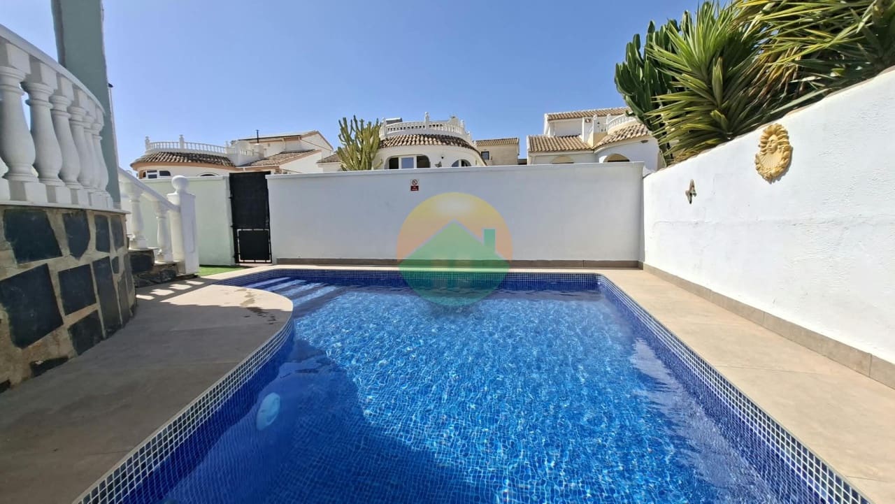 3 Zimmer Villa zu verkaufen in Camposol mit Pool Garage - 189.995 € (Ref: 10057339)