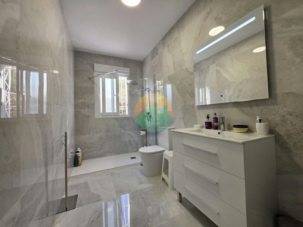 4 soveværelse Villa til salg i Puerto de Mazarron med swimmingpool garage - € 549.995 (Ref: 10059831)