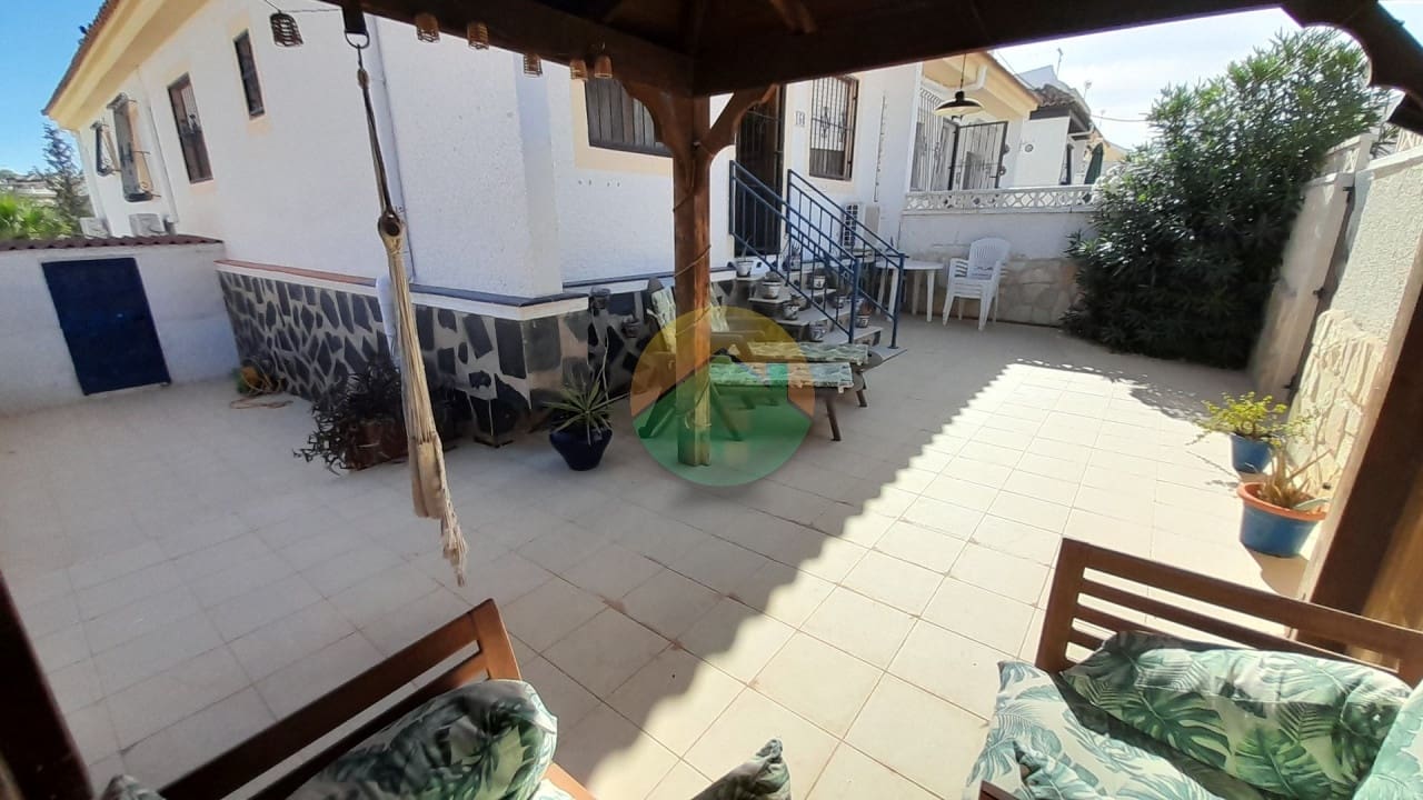 2 chambre Villa/Maison Semi-Mitoyenne à vendre à Camposol avec piscine - 119 950 € (Ref: 10060883)