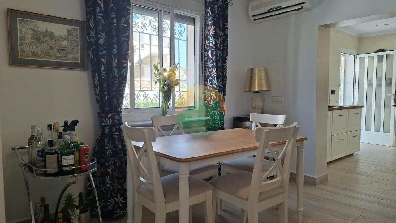 3 Zimmer Villa zu verkaufen in Camposol mit Pool Garage - 279.995 € (Ref: 10060884)